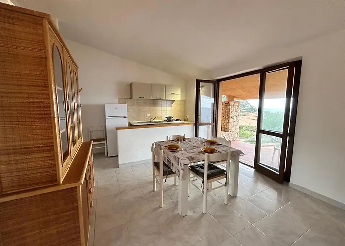 Isa-residence In Costa Paradiso, With Private Outdoor Area Апарт-отель